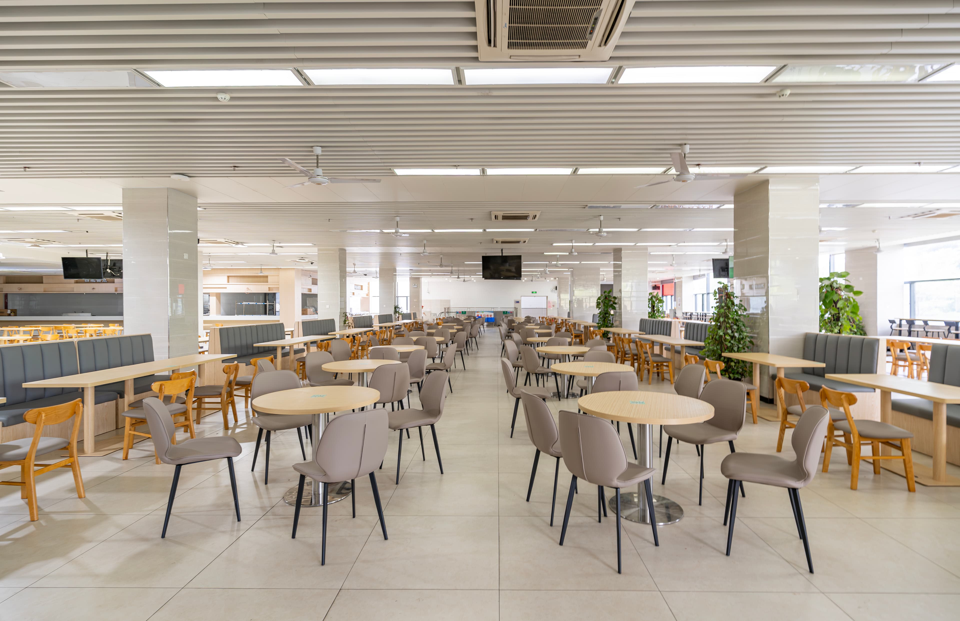 Modern Learning Space Renovation for Dongguan University of Technology